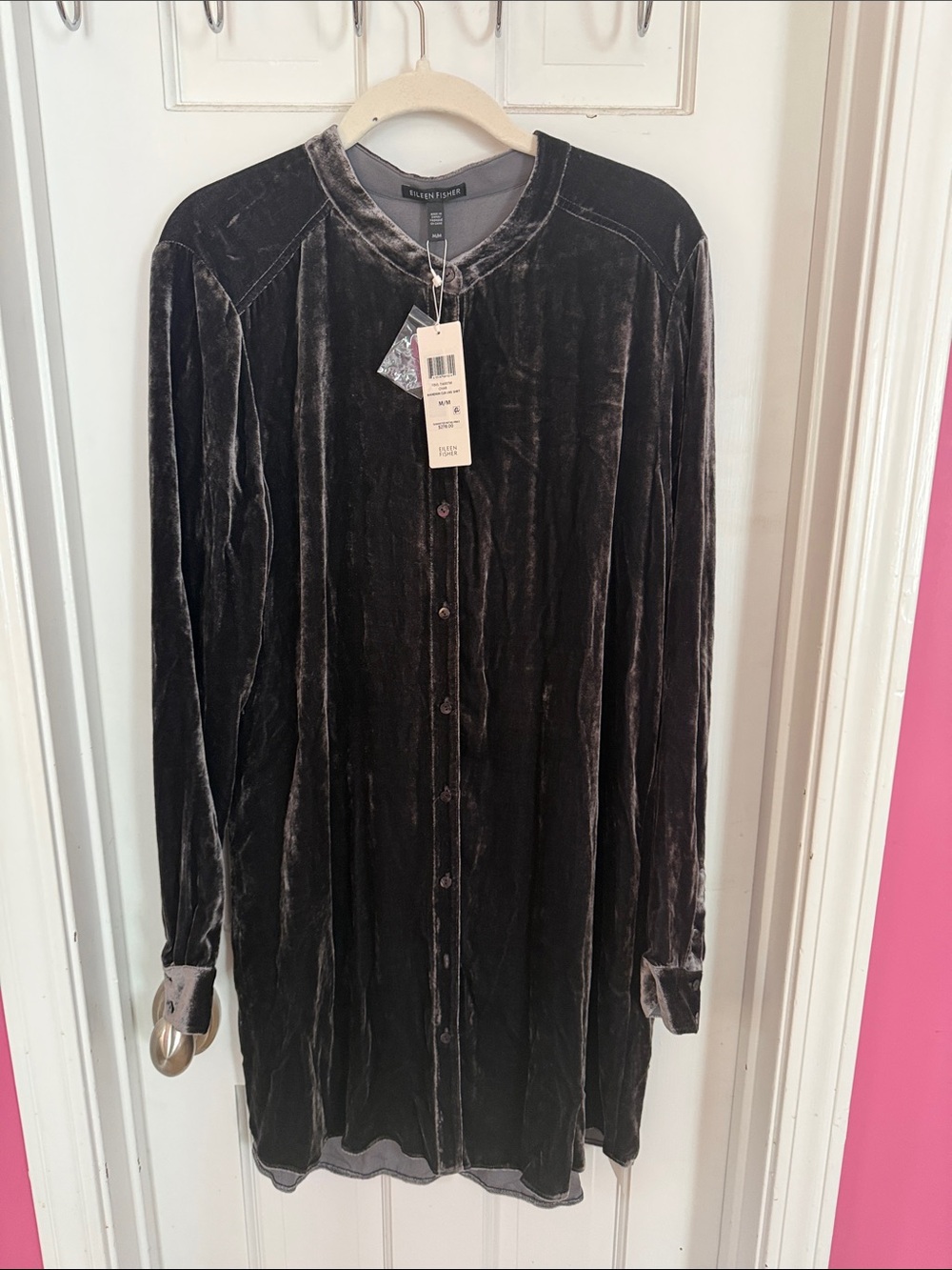 Ellen Tracy Black Velvet Button-Front Longline Blouse